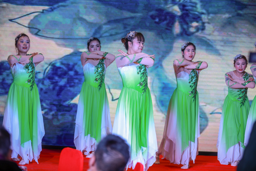 大禹漢光2018年“同心同行，共創(chuàng)未來”主題年會(huì)圓滿成功