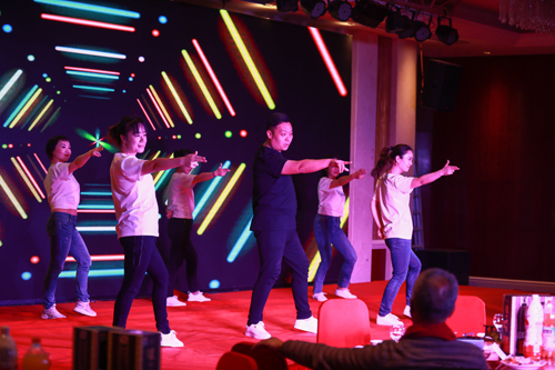 大禹漢光2018年“同心同行，共創(chuàng)未來”主題年會(huì)圓滿成功